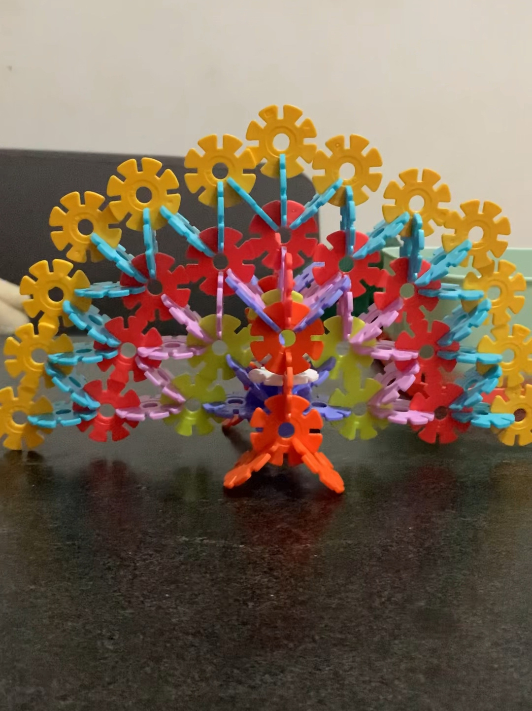 雪花片拼插教程之孔雀,记得点赞收藏哦