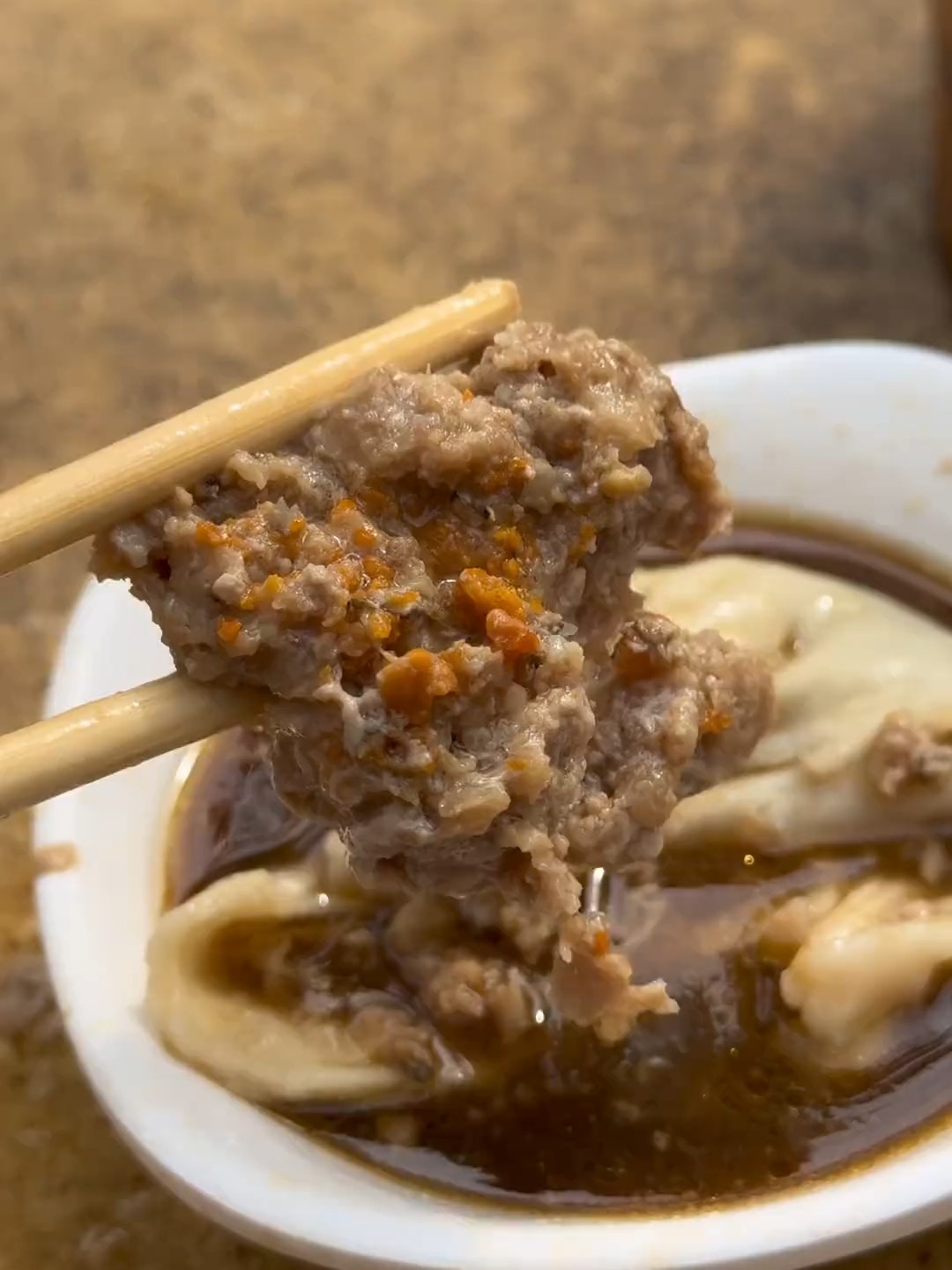 蟹黄汤包+腰肚馄饨!南京最好吃的蟹黄汤包还是得来六合!