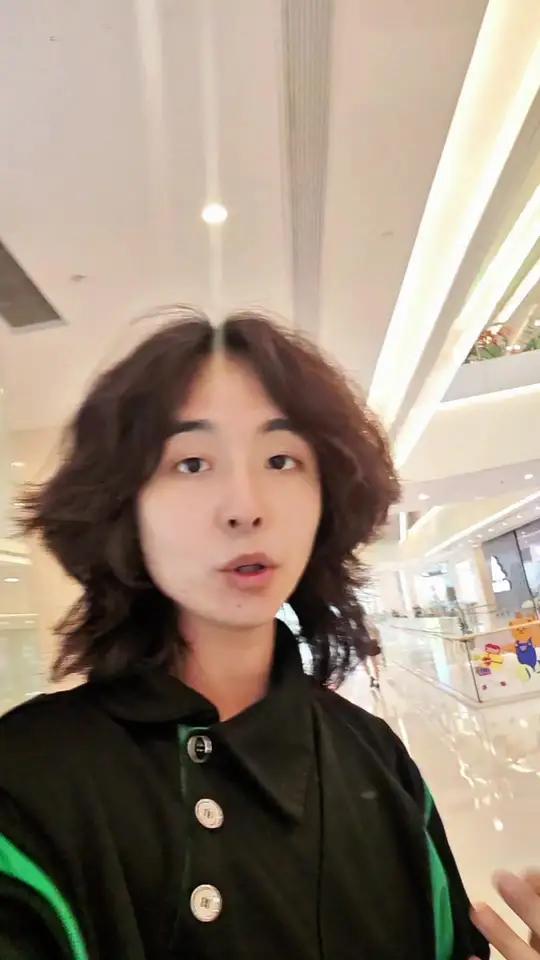 40多能吃到5个汉堡和两杯饮品还能吃到新品?汉堡王汉堡吃个够夏日遛娃好去处碳水生活有多快乐