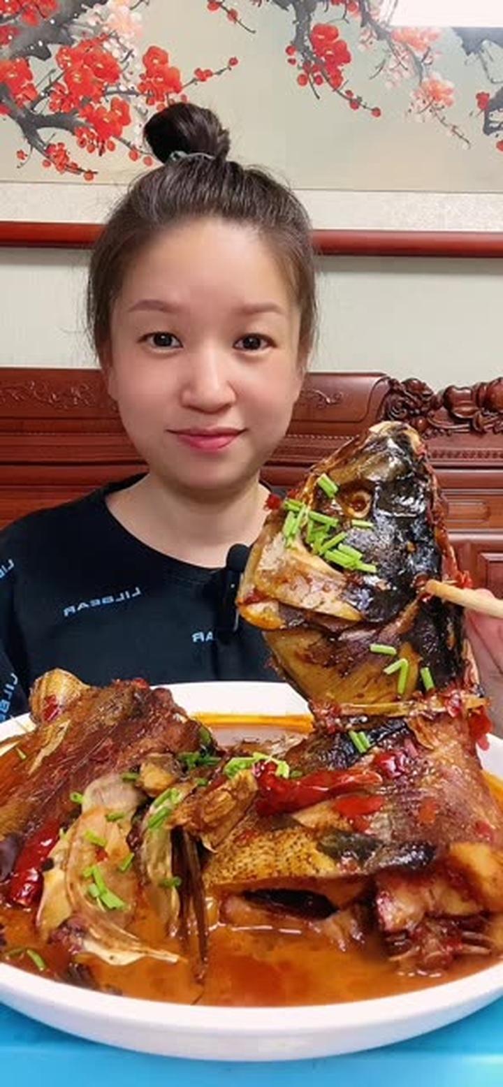 今天吃花鲢鱼!刺真多哦