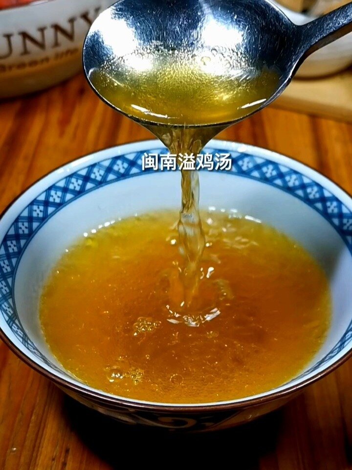 闽南人都懂的溢鸡汤,汤鲜味美又营养