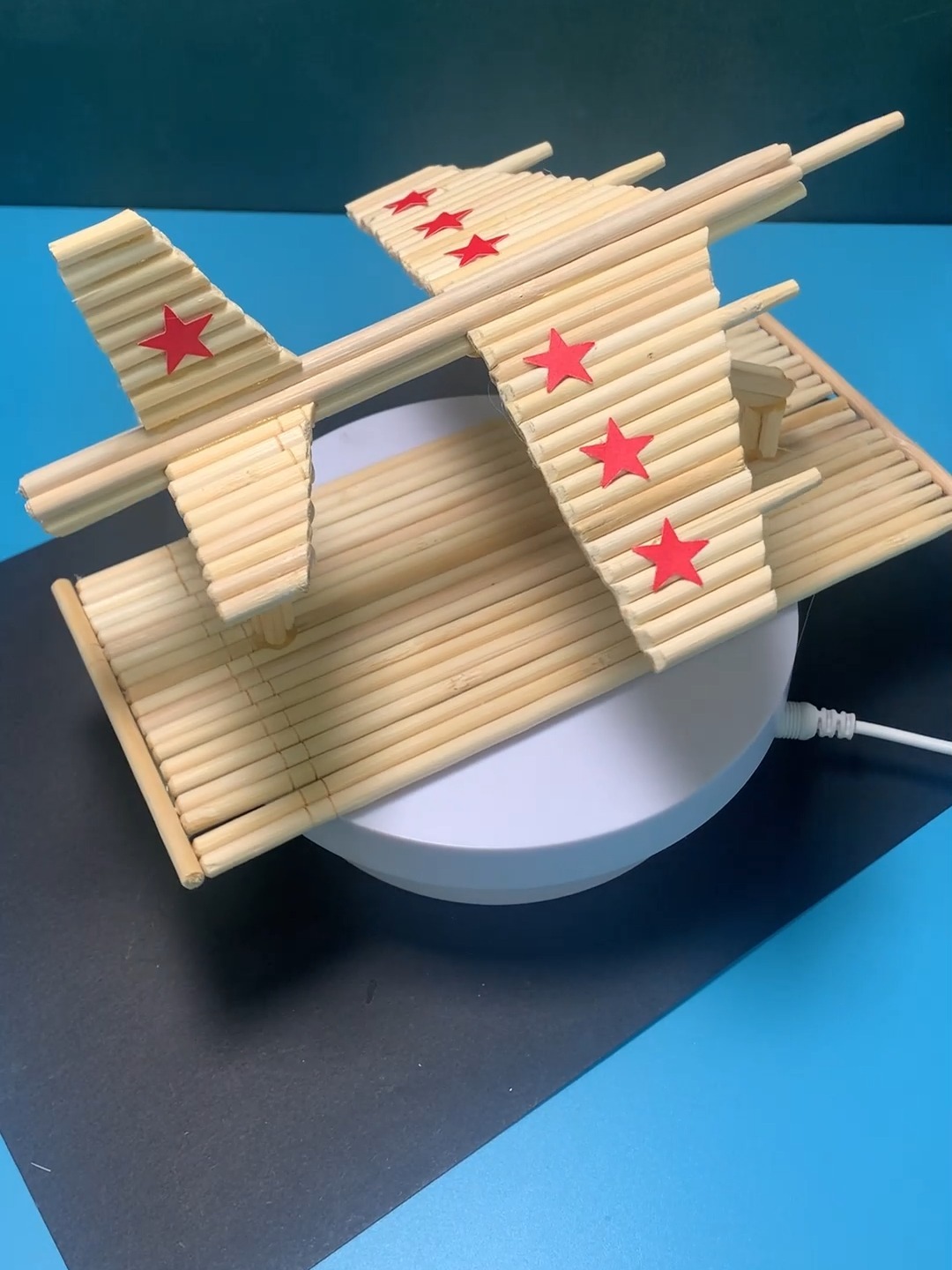一次性筷子做的手工飞机模型