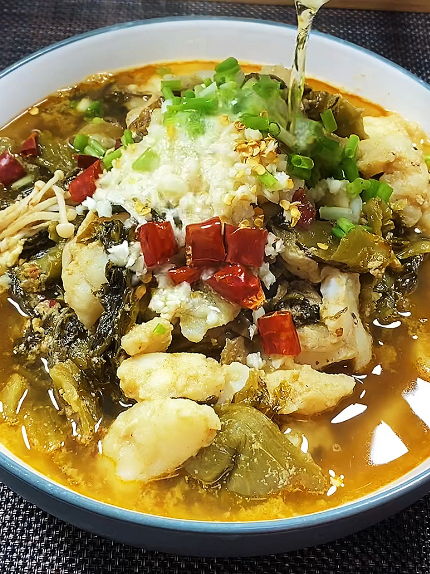 酸菜巴沙鱼