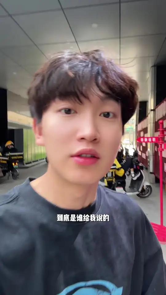 霸王茶姬终于出椰子水系列喽!远在新疆也能喝到海岛味儿～