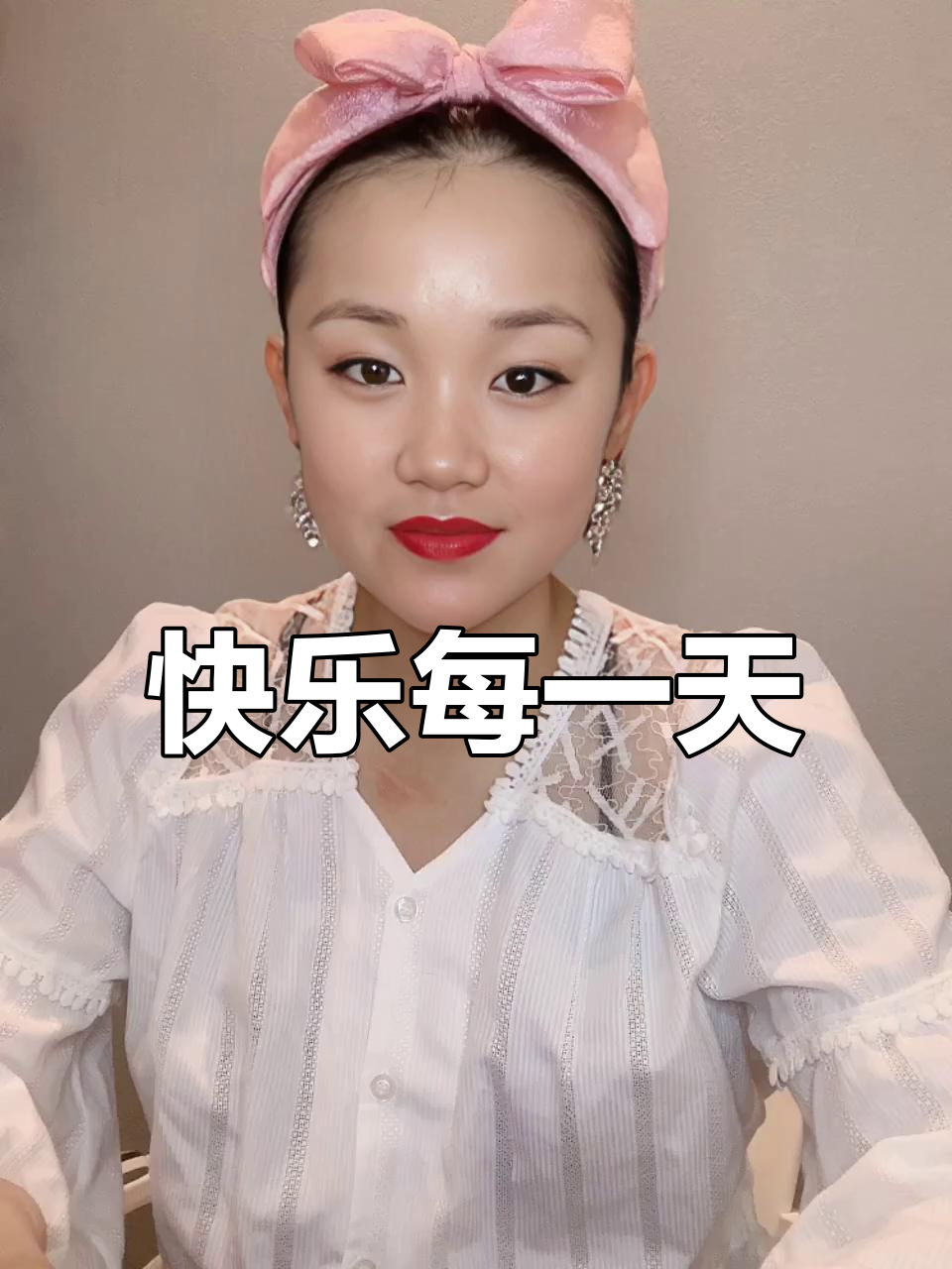 属羊的十月生日,微笑面对一切好运自然来!