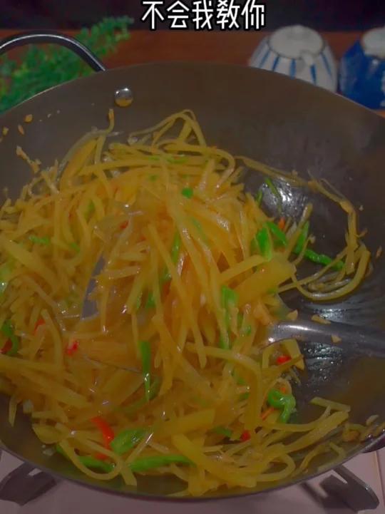 酸辣土豆丝的做法