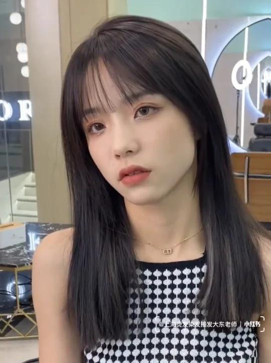 可扎可散的中长发发型锁骨发 今日分享一款高级感剪裁的发型 今日发型 小姐姐都爱的一款锁骨发