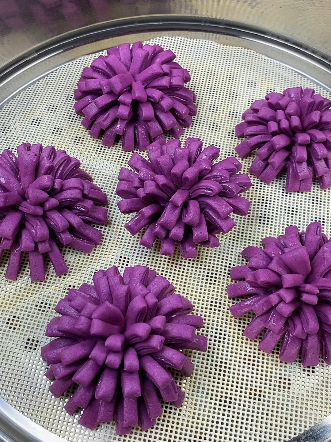 紫薯小花卷又好看营养又好吃,做法简单