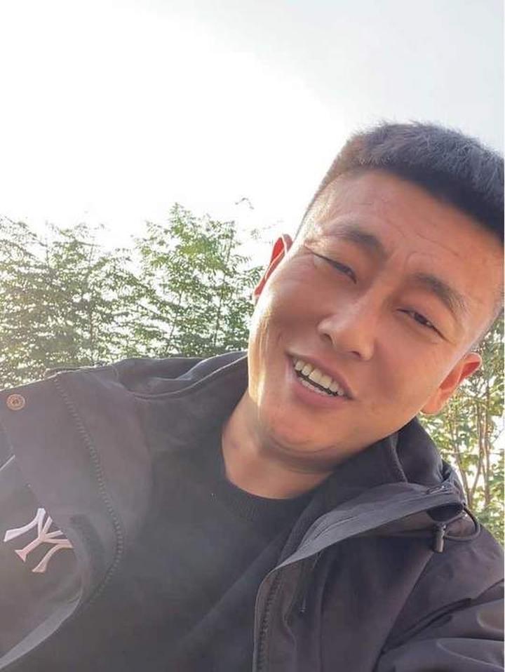 鱼胆破了无人要,人心碎了万事休