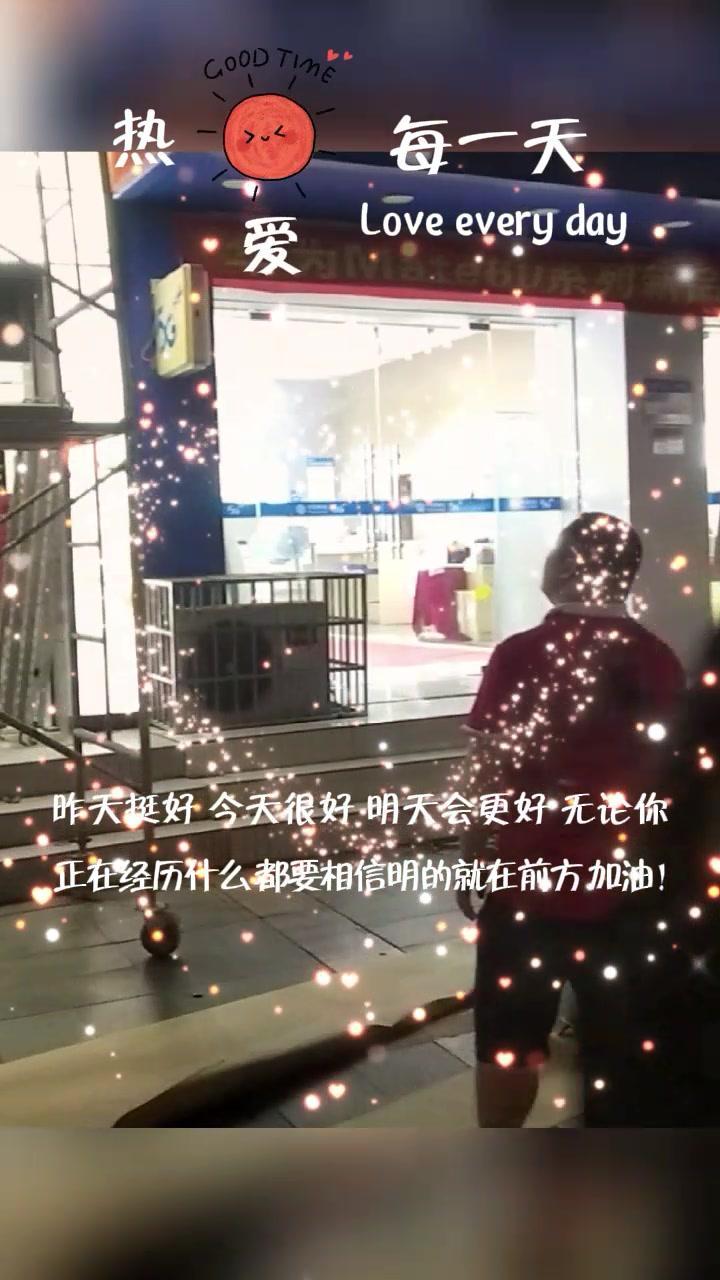 小本创业 吃炸鸡 如何做出香脆好吃的炸鸡 门店装修 舌尖美味