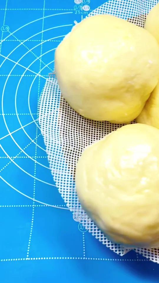 宣软拉起的糯米豆沙包