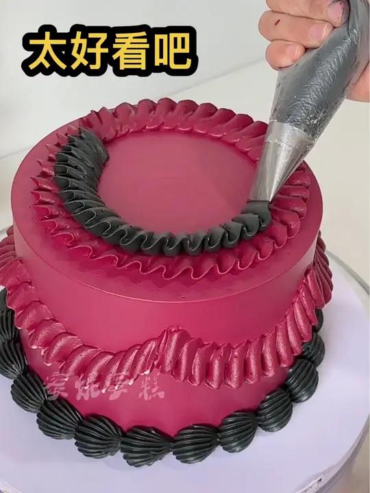 人气蛋糕推荐 生日蛋糕裱花教程 蛋糕学习 蛋糕 蛋糕打边技巧