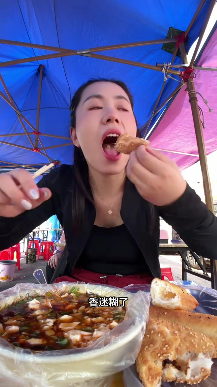 网友评论大连最贵早市,就是油条论斤称的锦绣早市