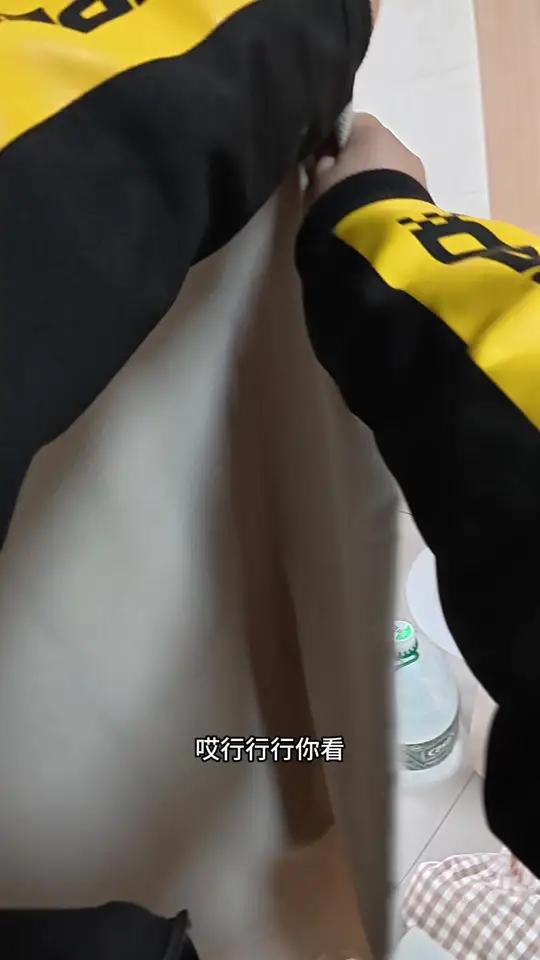 蛋糕摔坏了……赔钱……#vlog日常 #外卖小哥#月经血检测