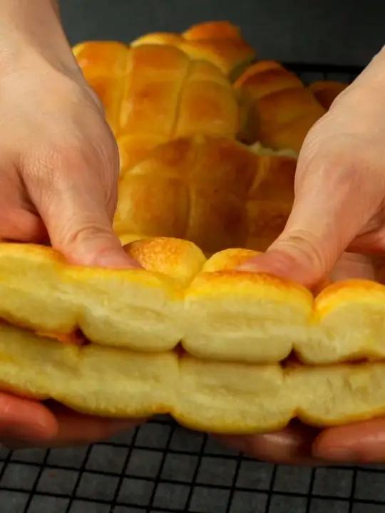 没有比这个面包做法更简单的做法了 冰牛奶115克  白砂糖23克  盐3克  橄榄油20克