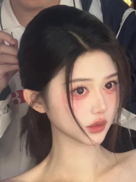 130斤-115斤|15斤肉的面部折叠度区别