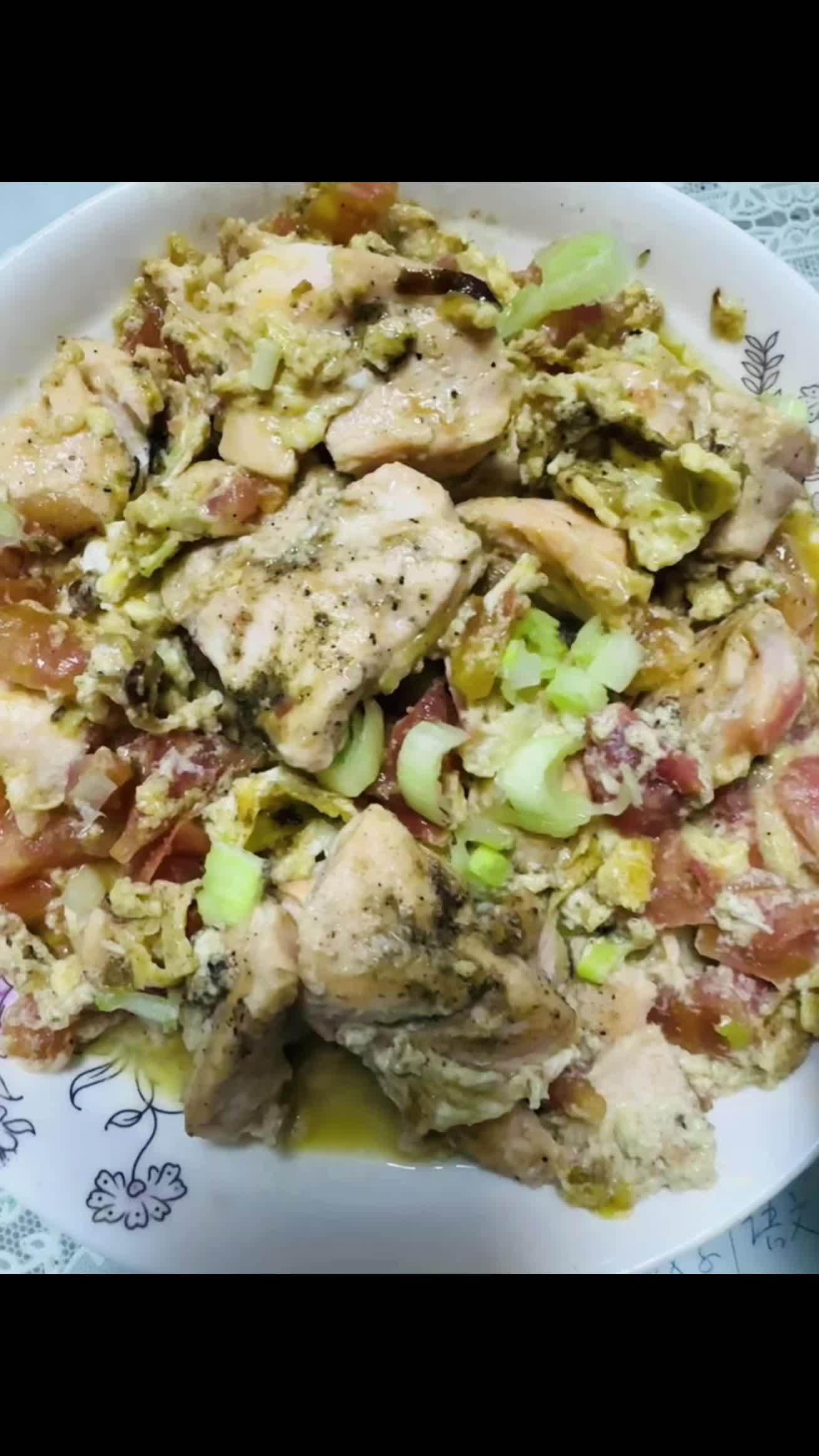 学着做西红柿鸡蛋三文鱼,还不错!