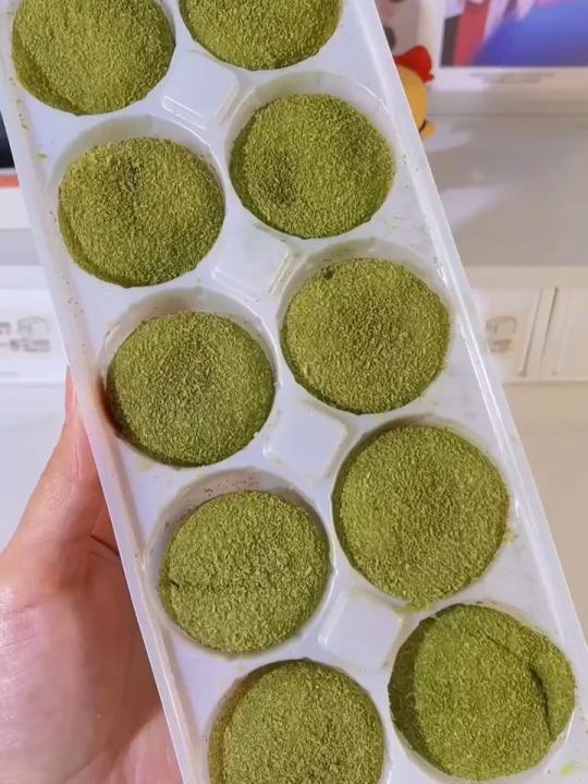 糯叽叽零食合集驴打滚冰淇淋一口沦陷