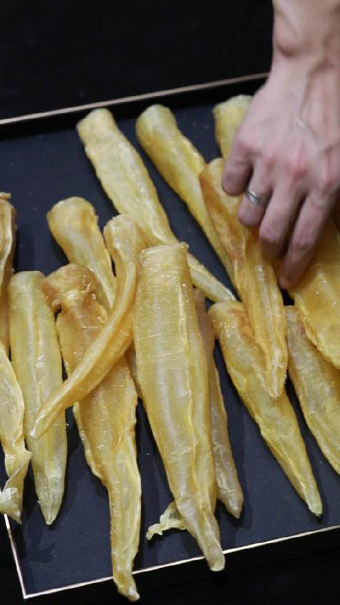 安南胶 一款被低估的鱼胶 因为朴实的外表,和亲民的价格,让它很不起眼,让人很难注意到它。但