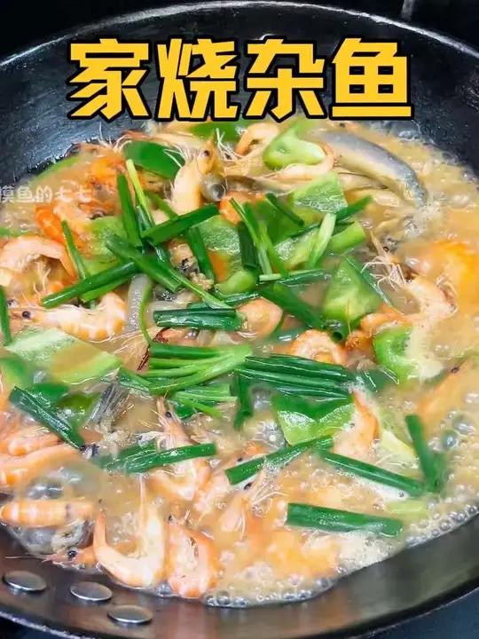 浙江人开始做饭了,今天吃河鲜一锅出,随意搭配鲜掉眉毛