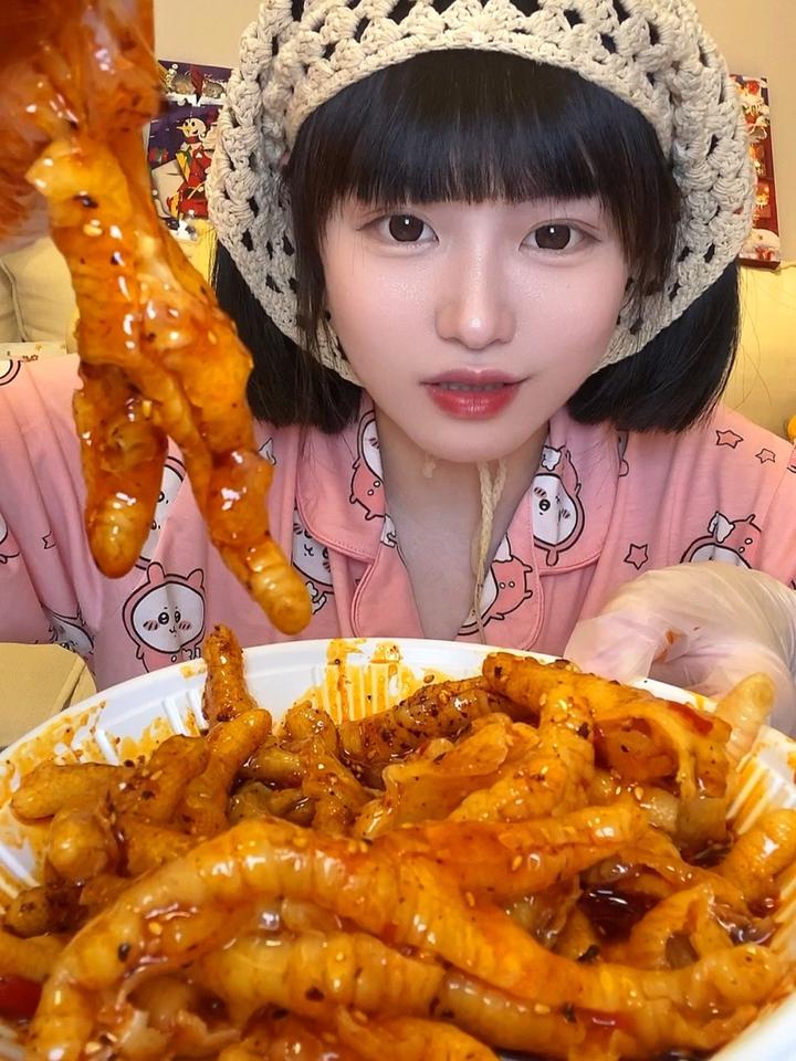 香热辣肉类零食～红油鸡爪牛肚椒麻大杂烩～