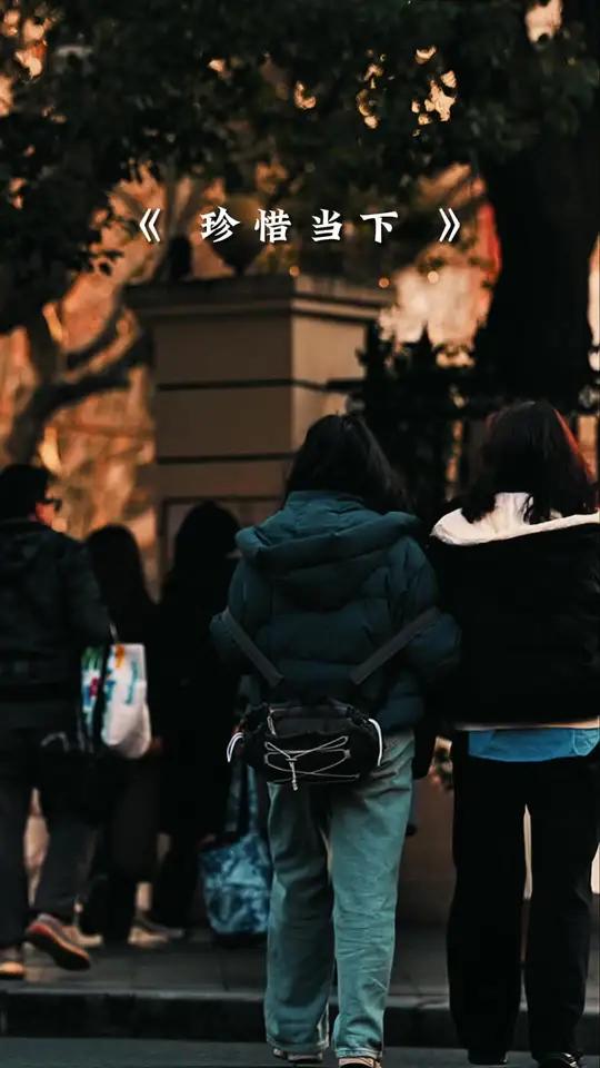 不要羡慕任何人的生活,其实谁家的锅底都有灰 总有一句话戳心 生活感悟 走心文案 扎心语录 