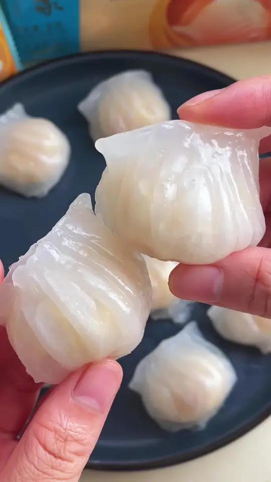 想吃 广州酒家水晶虾饺不用去茶餐厅了，在家几分钟就能吃上，鲜香味美，每一口都能吃到大颗的虾