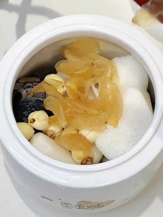 冬天要喝的山药乌鸡汤清润健脾超好喝