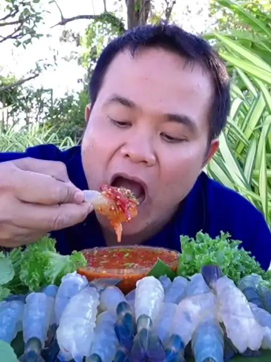 泰式鲜辣酱汁刺身大罗氏虾 创作人计划泰国大叔泰国美食内容启发搜索种草激励计划