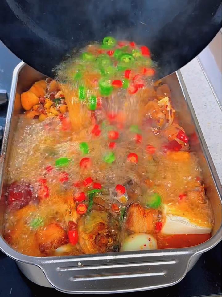 想吃烤鱼就自己在家做,外面吃128,在家花12买条鲳鱼做