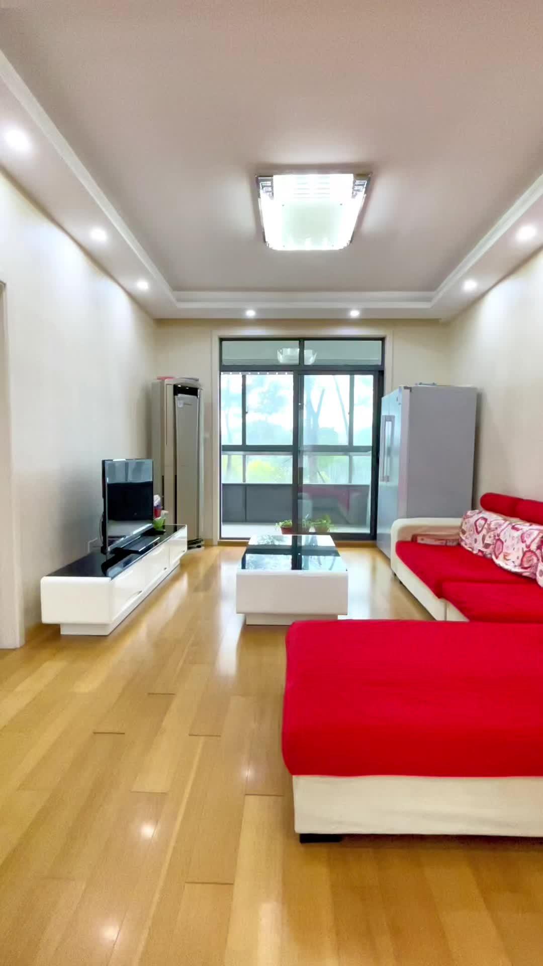 张江汤臣豪园四期,南北通90平两房出售1260W带车位……