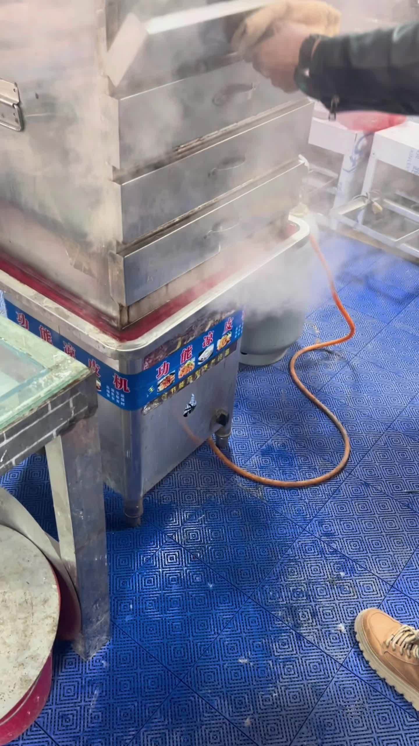凉皮想要做的好,创意怎能少#凉皮机#凉皮机蒸箱#凉皮蒸箱