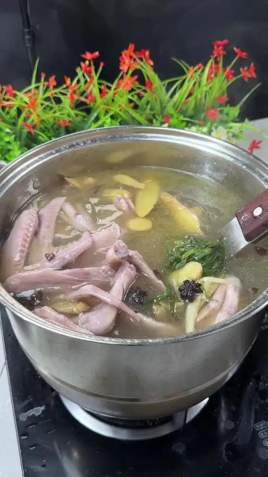 盐水鸭四件的制作方法