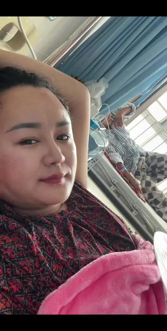 妈妈明后天就出院了 妈妈做了心脏支架手术,心脏有一处血管太细了,出院了我就回北京了,智齿发