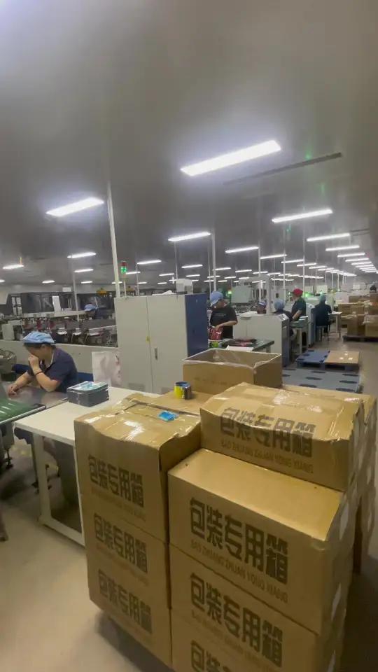 我们是食品级包装袋订制厂家。休闲食品包装、真空(高温蒸煮、铝箔)包装袋、自立(吸嘴、拉链)