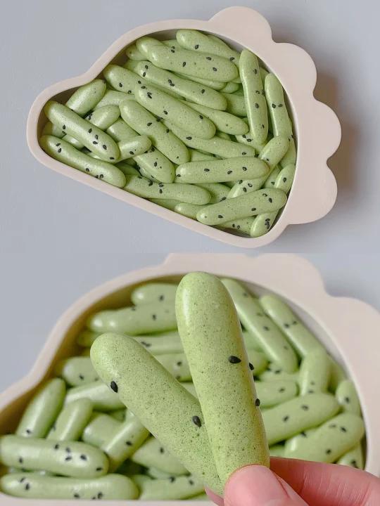 宝宝版菠菜蛋黄手指饼干 香甜酥脆 入口即化