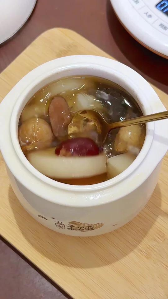 白萝卜无花果瘦肉汤|孩子内热上火清润下