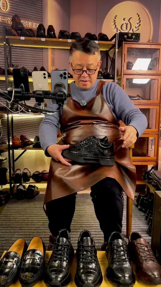 高端鳄鱼皮休闲板鞋,直播间半价