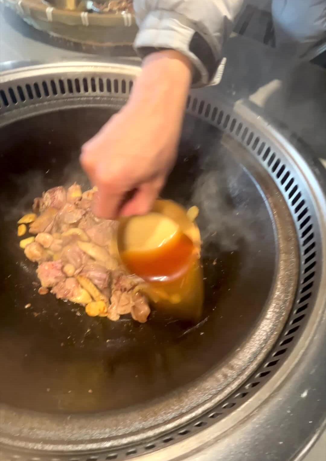 可以自己动车炒的农家乐柴火鸡,鸡肉紧实,鸡汤醇厚,非常ok!福州美食探店 福州美食推荐 农
