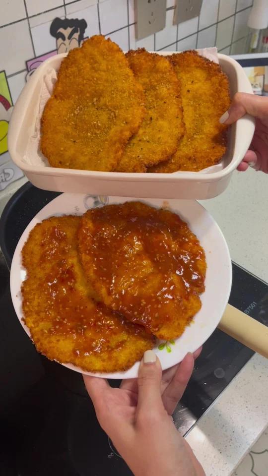 晚餐哈哈哈哈哈!家乡炸鸡排!胖就胖吧!