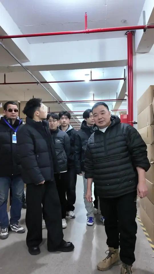罗蒙鸭绒羽绒服轻暖面包服外套,男女同款,休闲百搭