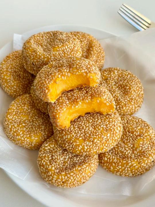 免油炸外香里糯的南瓜饼,做法简单零失败!