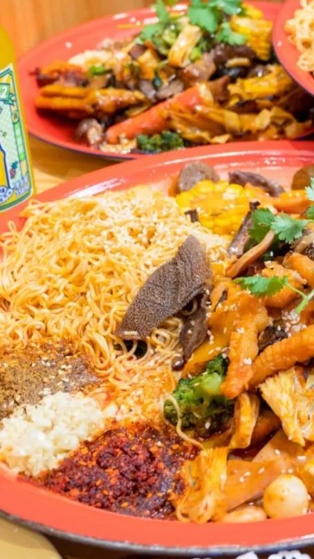 盘盘麻辣烫制作流程