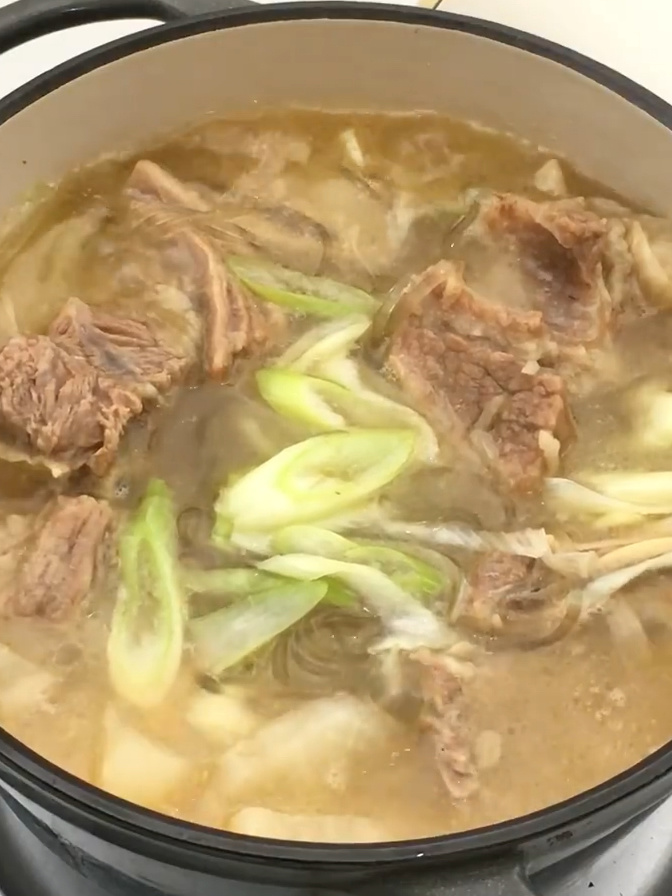 已经做了几十次,超好吃的韩式牛骨汤拿捏了!
