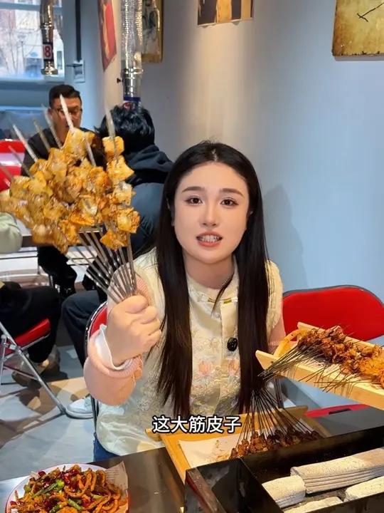 北湖中海寰宇天下新开的小炉子烧烤!牛肉串只要1块钱!