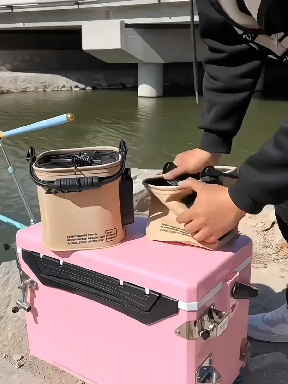 钓鱼养活鱼桶,户外多功能折叠桶 折叠水桶 水桶 钓鱼桶 钓箱活鱼桶 折叠桶