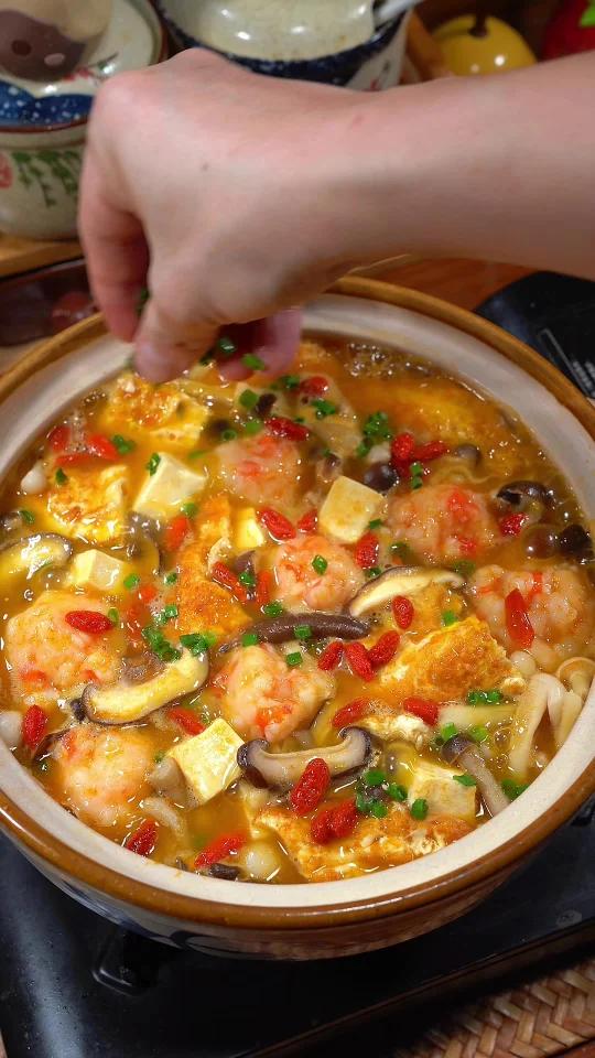 醉好吃的虾滑菌菇三鲜汤,鲜香美味又下饭