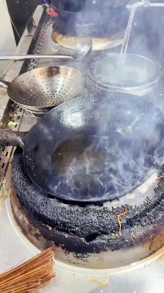 巷子里的炒面馆 家常炒菜 平常的小酒馆