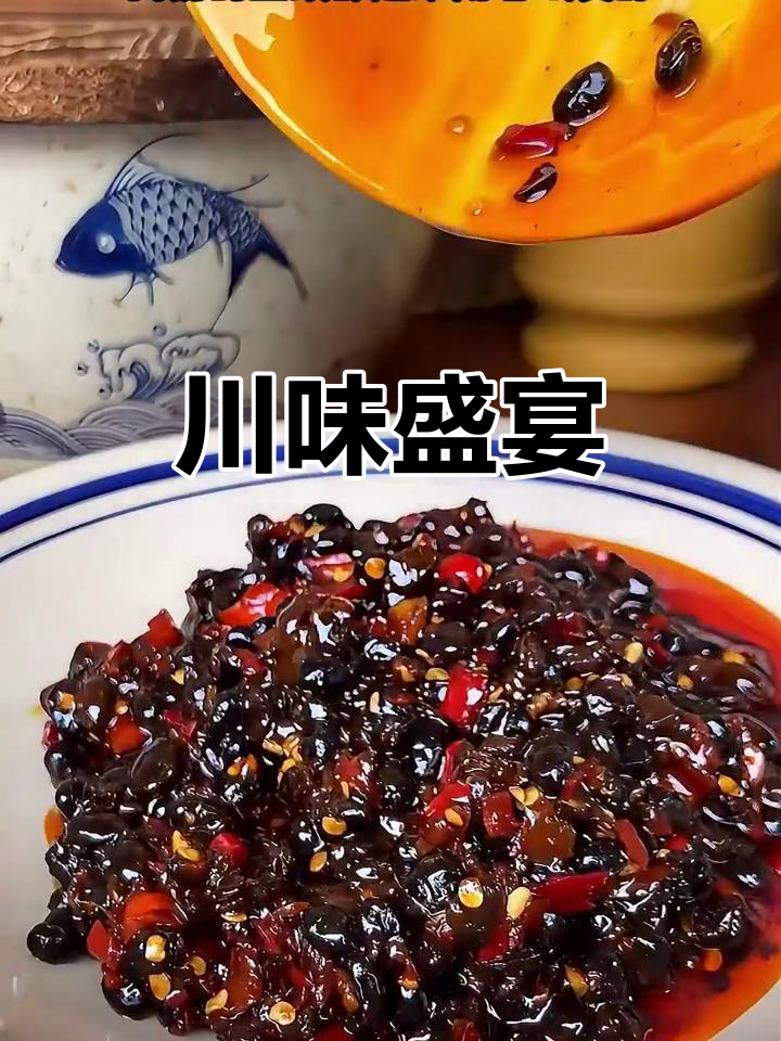 四川美食,炒青椒回锅肉,拌饭面条馒头都绝配!