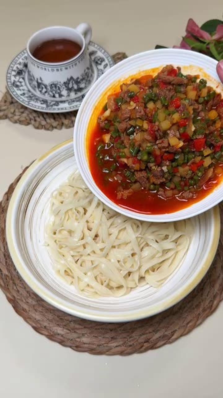 豇豆拌面，新疆特色美食